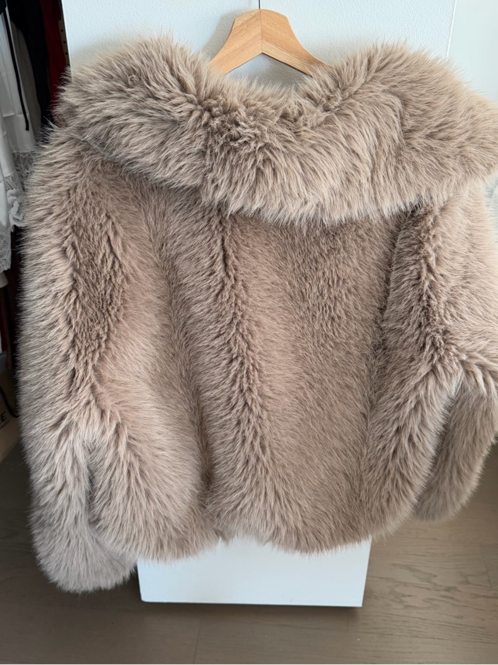 The Frankie Shop Sabrina Faux Fur Coat in Mocha - Picture 4 of 9